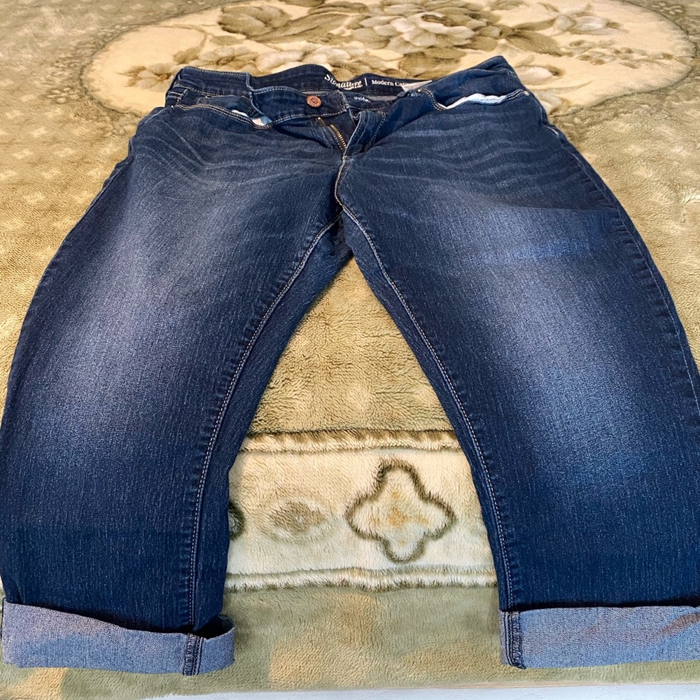 Women’s Capri jeans